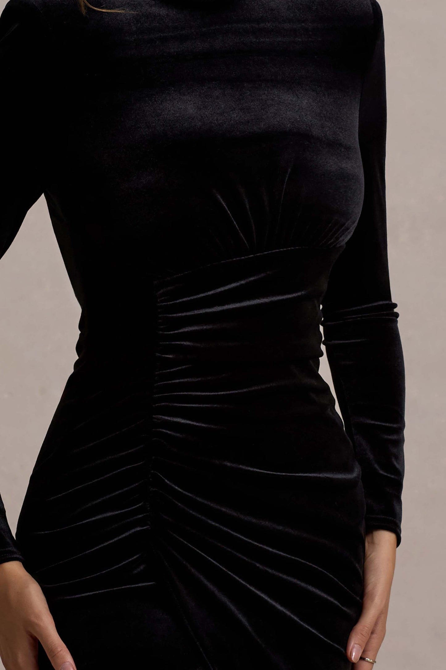 Jaz | Black Velvet High-Neck