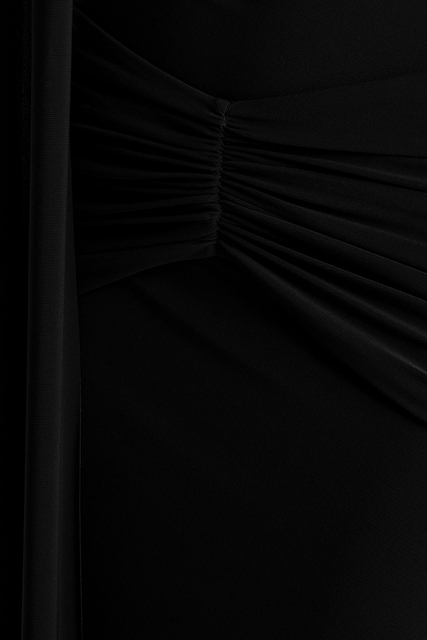 Hyla | Black High-Neck Maxi