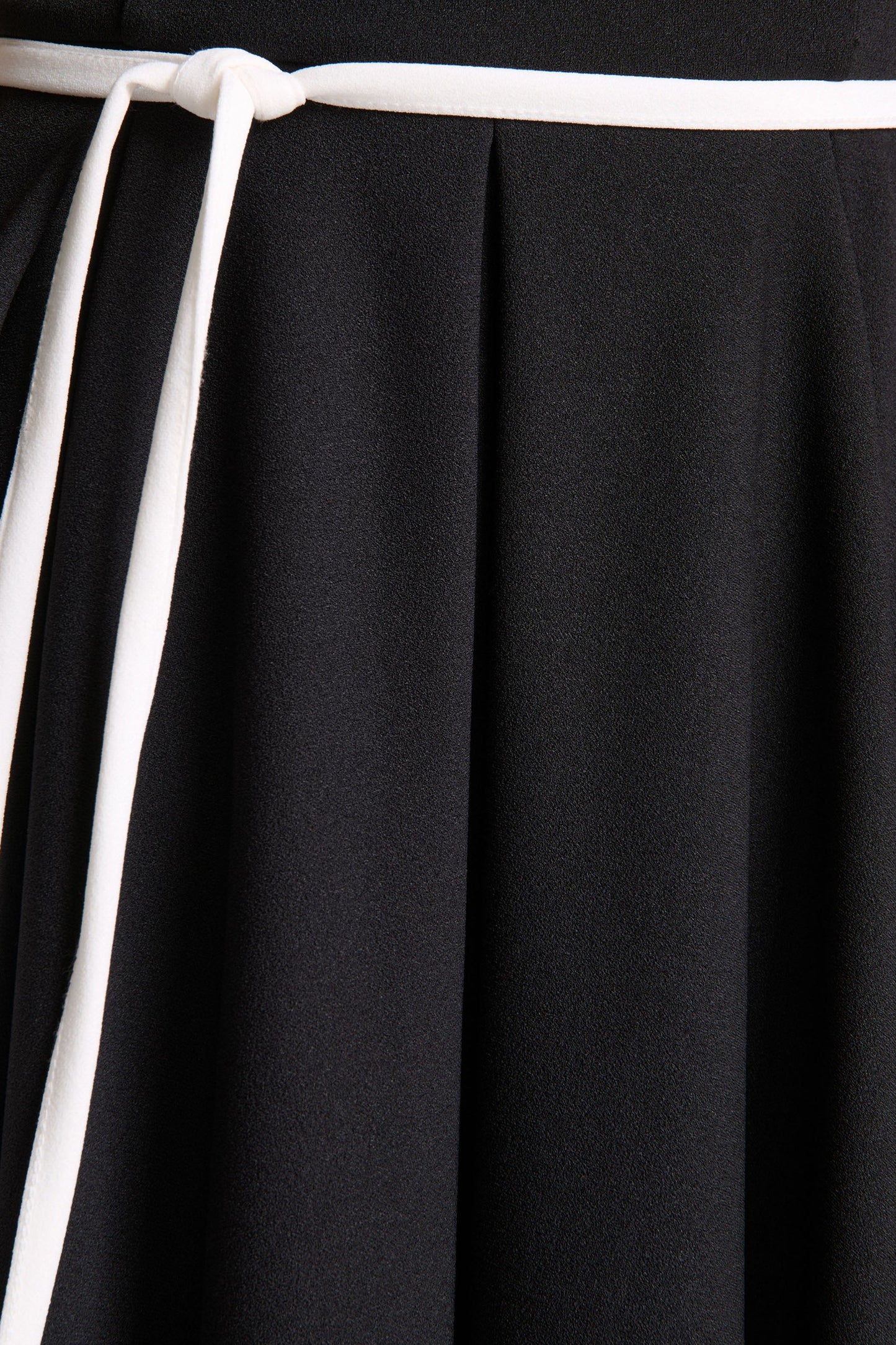 Nataline | Black Round-Neck Midi