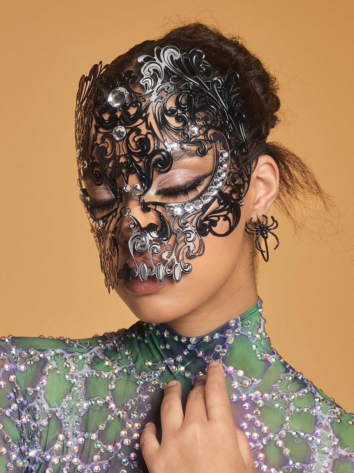 Olyxra Rhinestone Metallic Mask