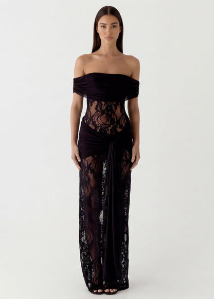 YUNO | Lace Gown Maxi
