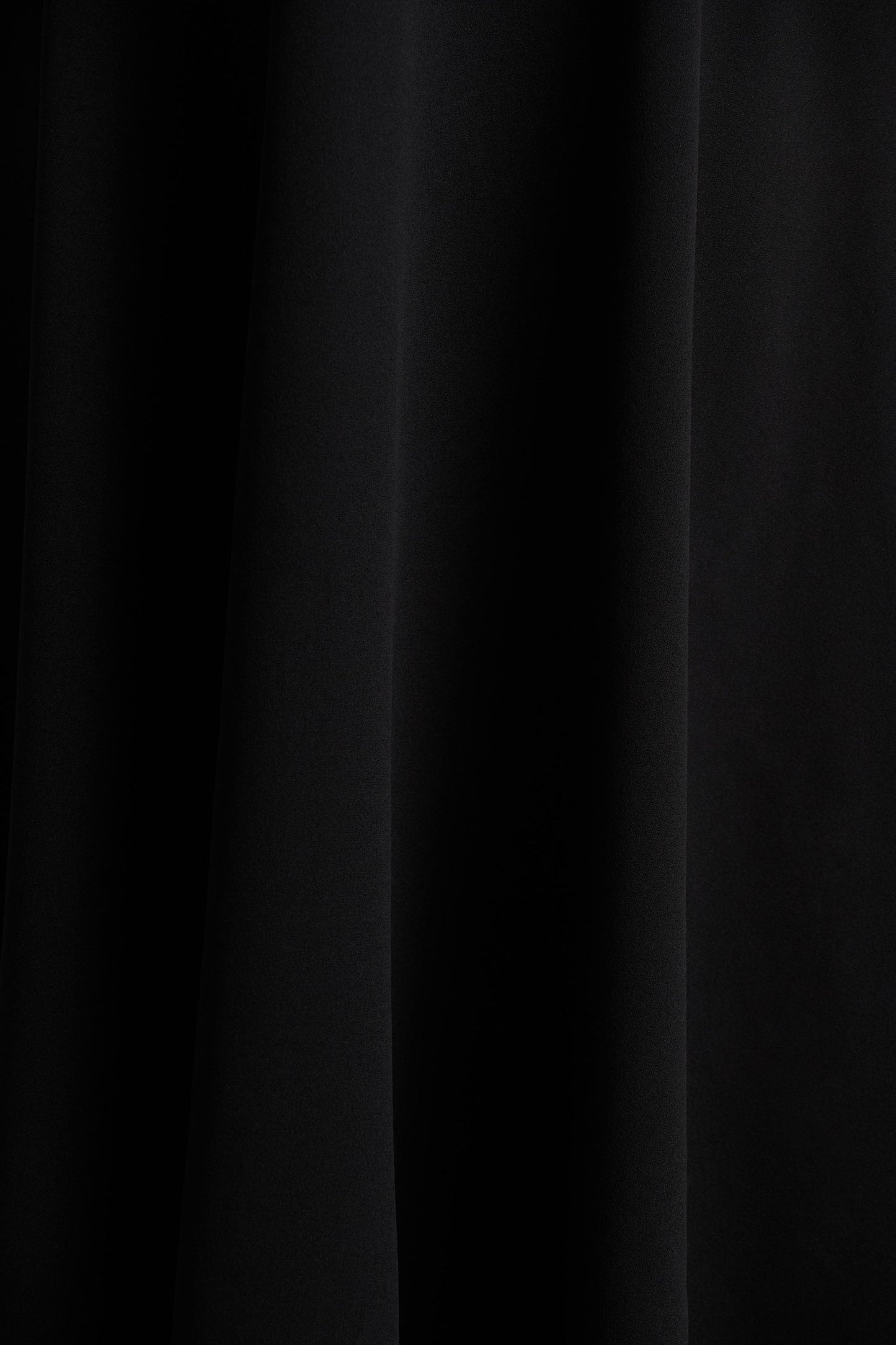 Andromeda | Black Sweetheart-Neck Midi