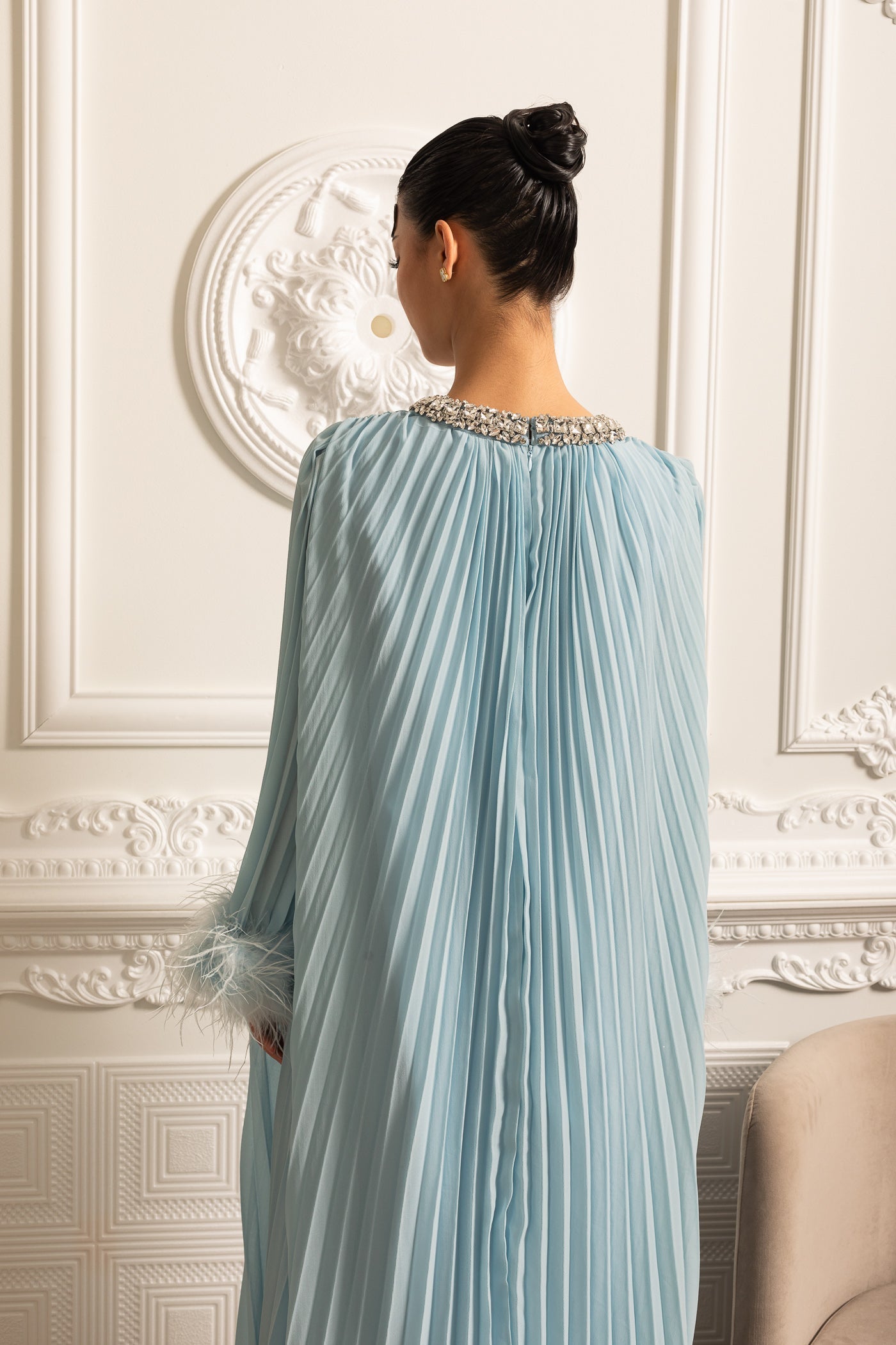 Pleated Long Dress With Feathered Cuffs And Sparkling Neckline - Blue
